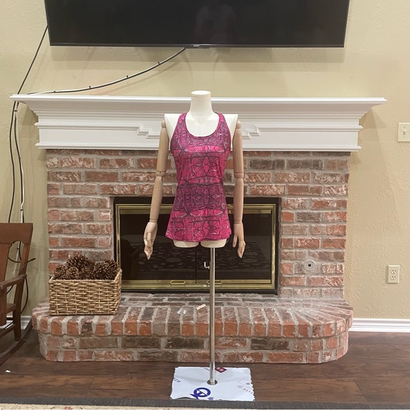 Nike DriFit pink patterned athletic racerback tank top / M / Excellent condition - Picture 6 of 13